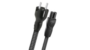 Hálózati tápkábel és XLR csatlakozó